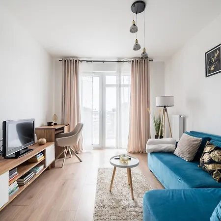 Апартаменты Airport Modern By Bookinghost