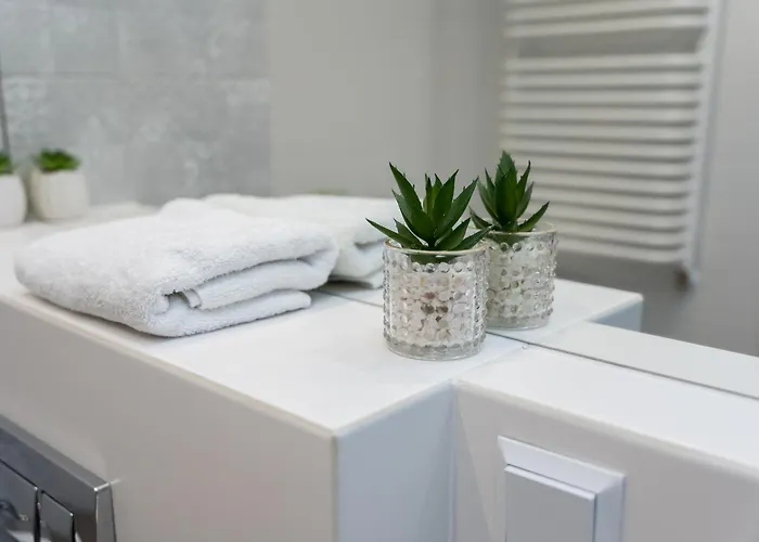 Airport Modern By Bookinghost Lägenhet