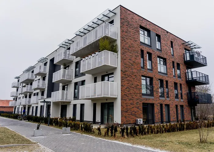 Airport Modern By Bookinghost Apartment Poznan