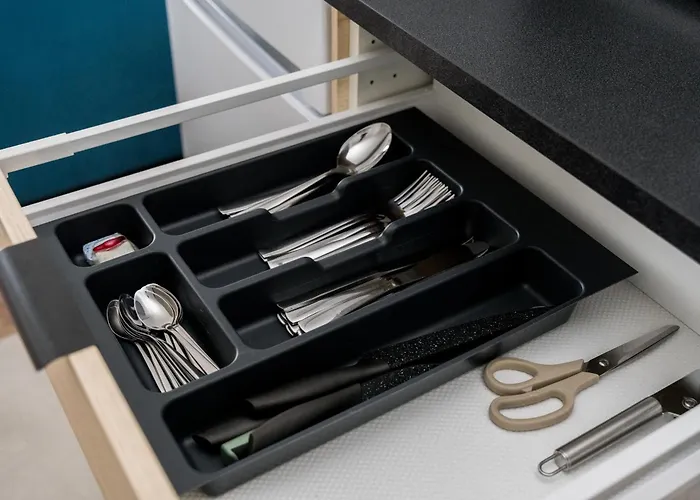 Airport Modern By Bookinghost Lägenhet