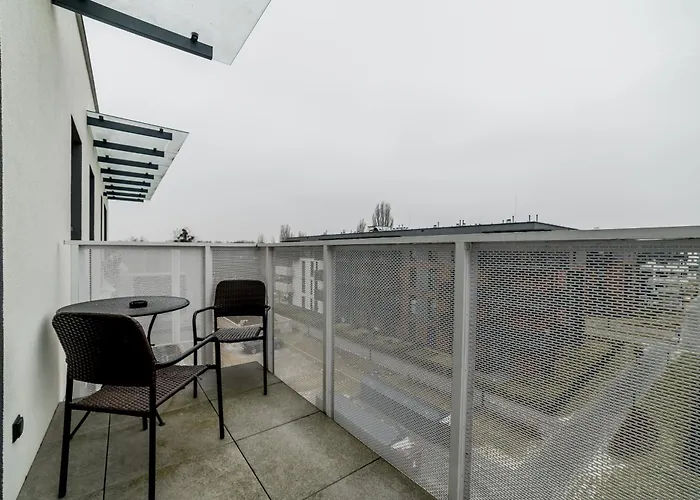 Apartment Airport Modern By Bookinghost